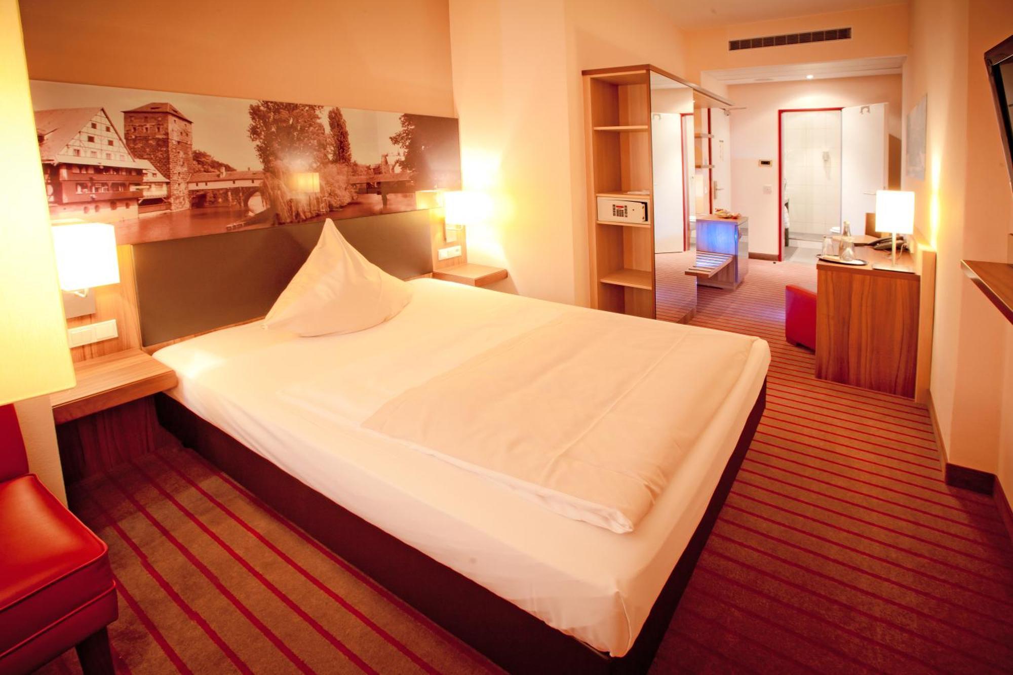 Hotel Novina Tillypark